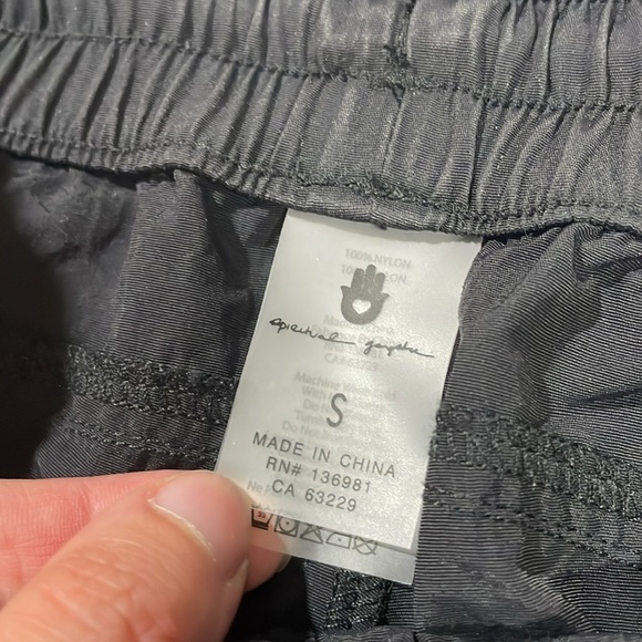 NWOT Spiritual Gangster Journey Active Track Pant - Picture 3 of 9